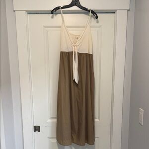 Two-Tone Sleeveless Dress